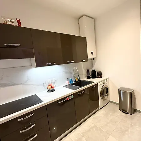 Luxury Monaco ! 7 Mins Walk To Casino Square ! 15 Secondes To Monaco !! Apartment
