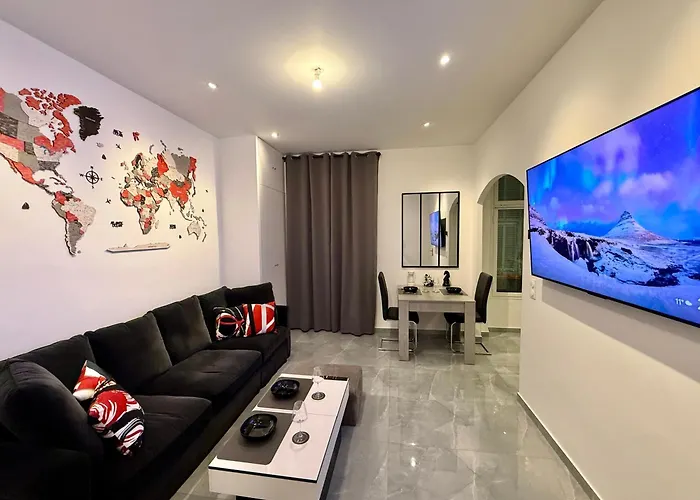 Luxury Monaco ! 7 Mins Walk To Casino Square ! Yacht Show ! F1 ! 15 Sec To Monaco ! Apartament *